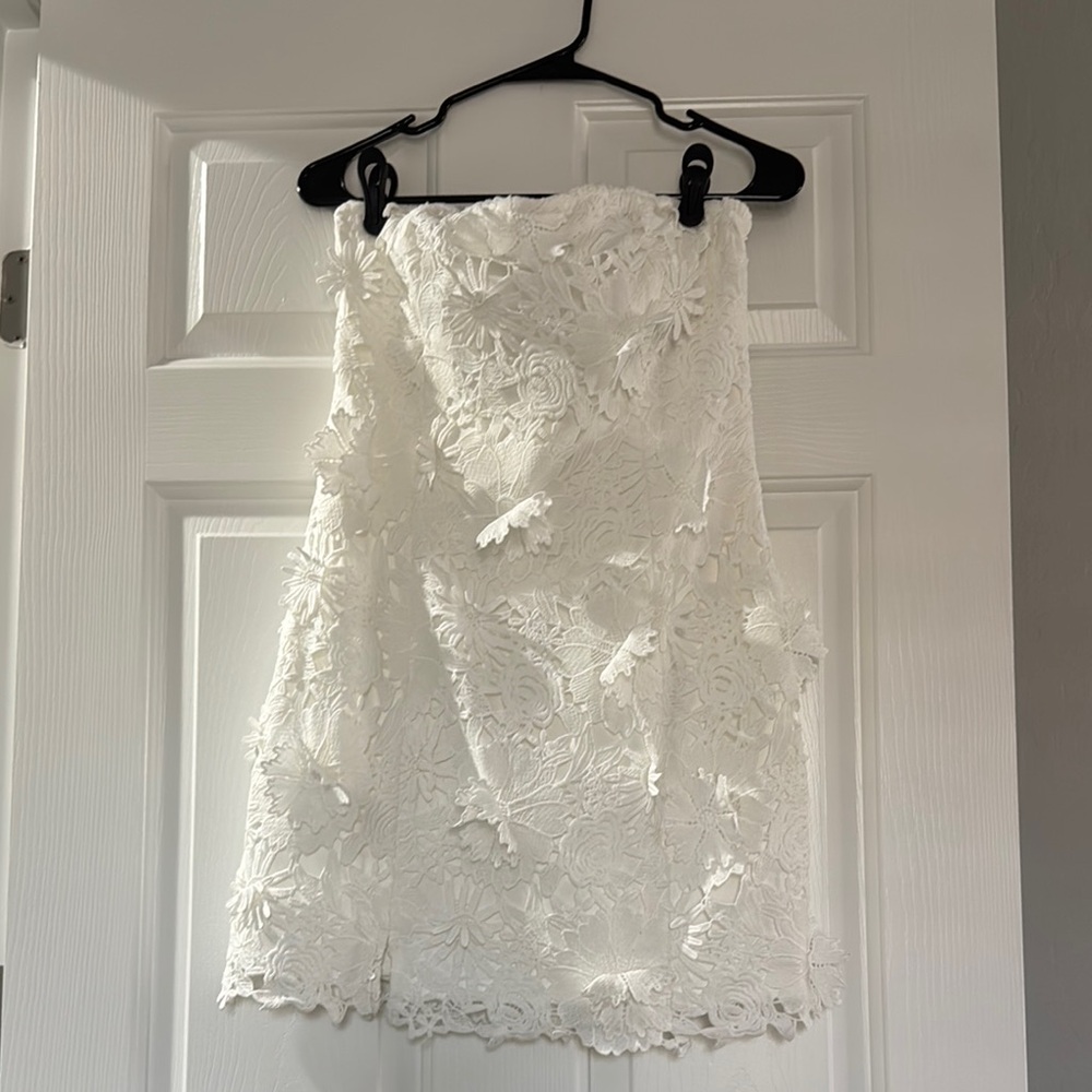 Vici White Floral Lace Strapless Dress